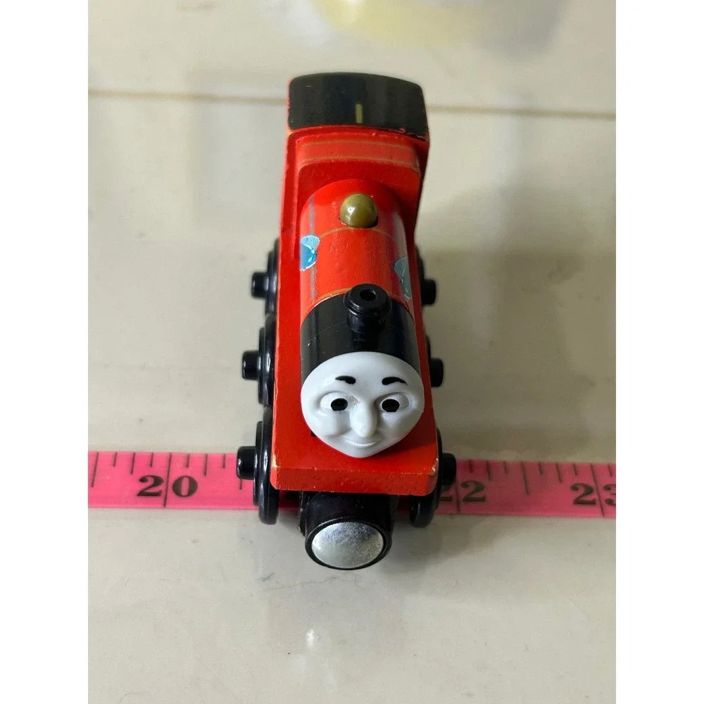 Thomas & Friends Wooden Railway Fishy James Red Engine BDG57 Magnetic Train